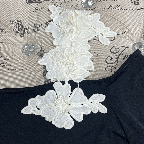 Alfani One-Shoulder Applique Top - Picture 5 of 6